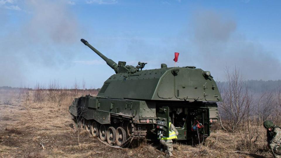 美国58倍径自行火炮下马后 中国成功登顶?