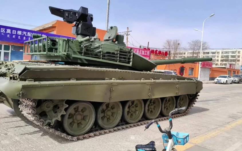 中国街头惊现魔改版T