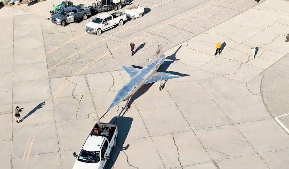 美国高超音速测试原型机首次飞行