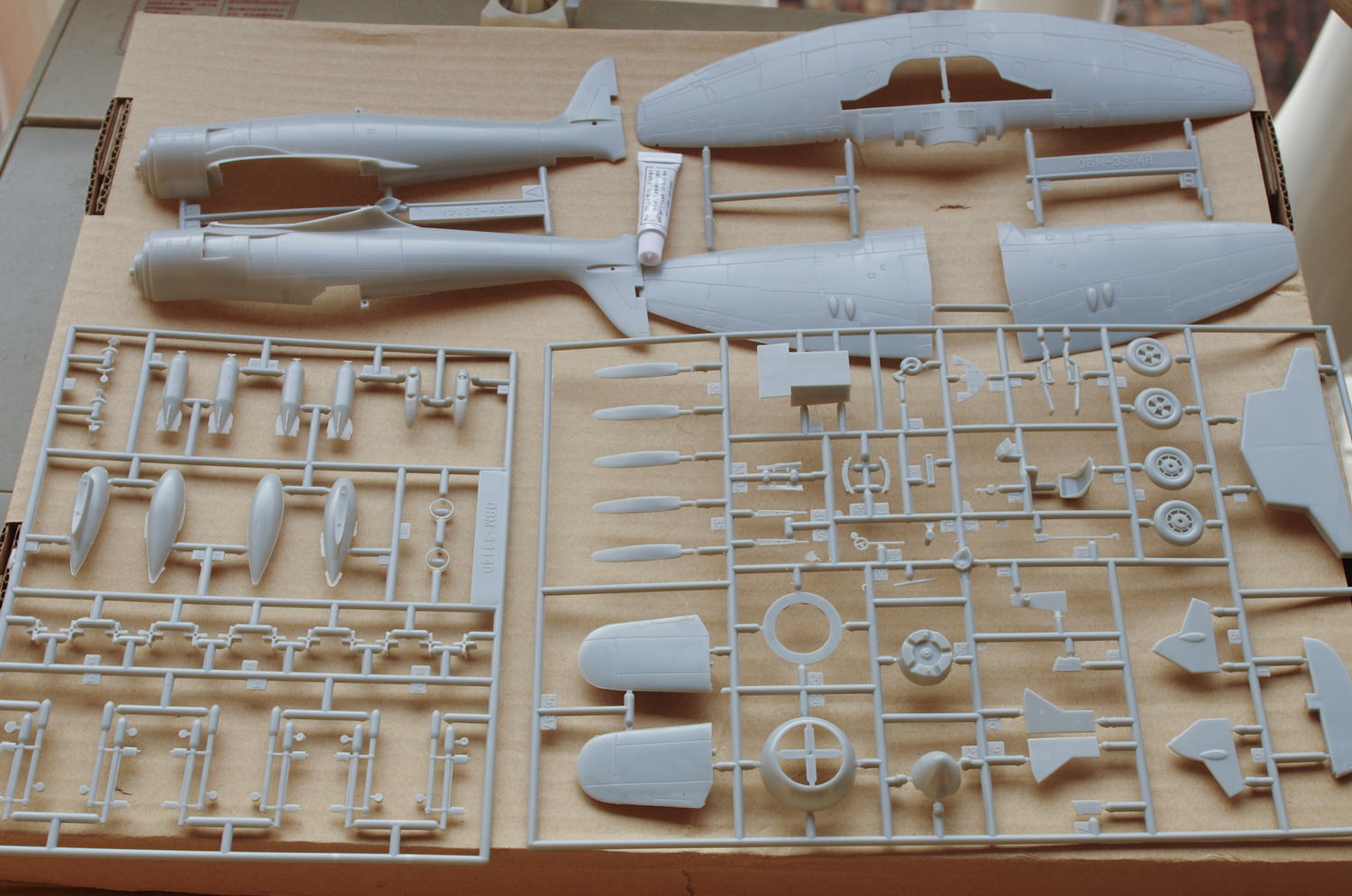 【板件评测】正德福 1/48 海怒战斗机 SEA FURY Kitech 08M-3314H 拼装飞机模型