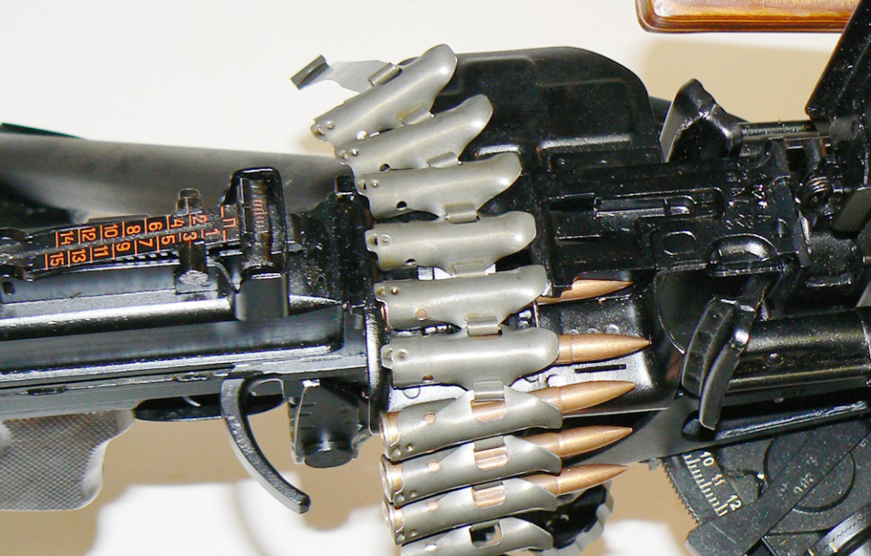 乌军缴获俄军的稀有武器 50年前的TKB