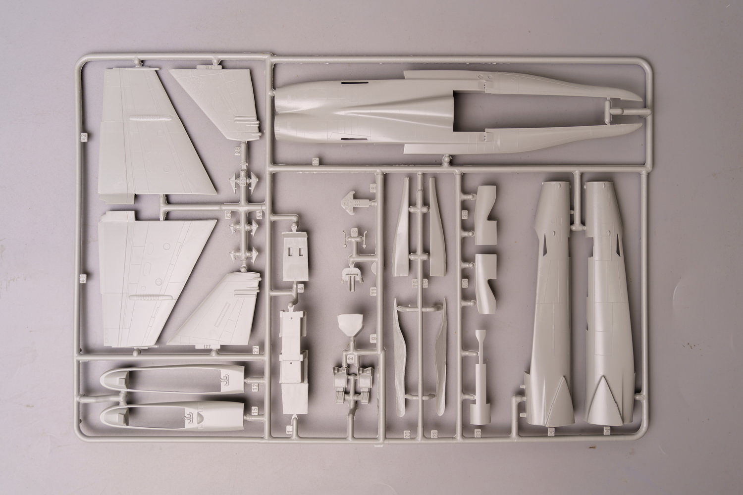 【板件评测】意大利 1/72 F/A-18 大黄蜂 Hornet 老虎会 Tiger Meet 2016 Italeri 1394