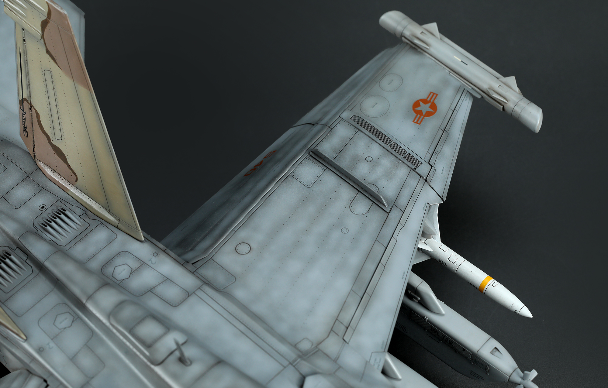 波音EA-18G“咆哮者”电子战攻击机