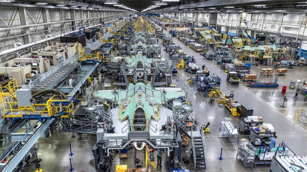 单价1400万美元 美军公布全新核巡航导弹