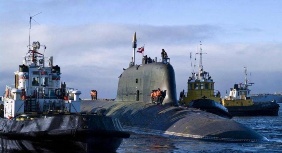 首艘装备“锆石”核潜艇下水 中国怎么追赶?