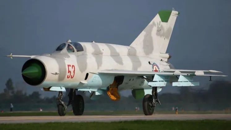 惊!朝鲜“全球鹰”像素级“复刻”美国RQ