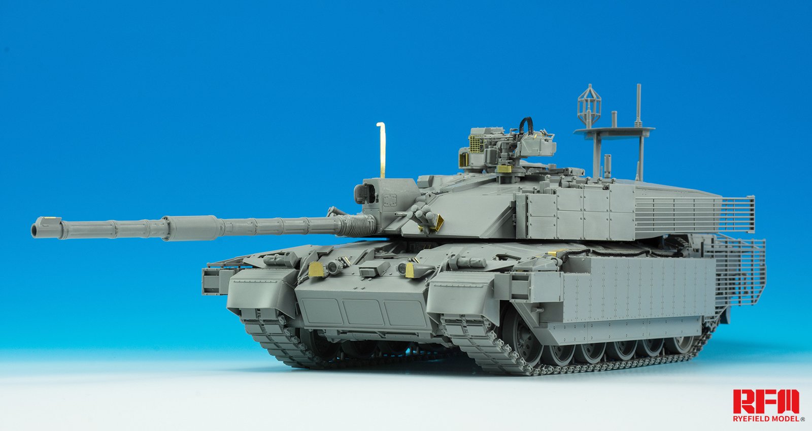 1/35 现代英国挑战者2型TES主战坦克