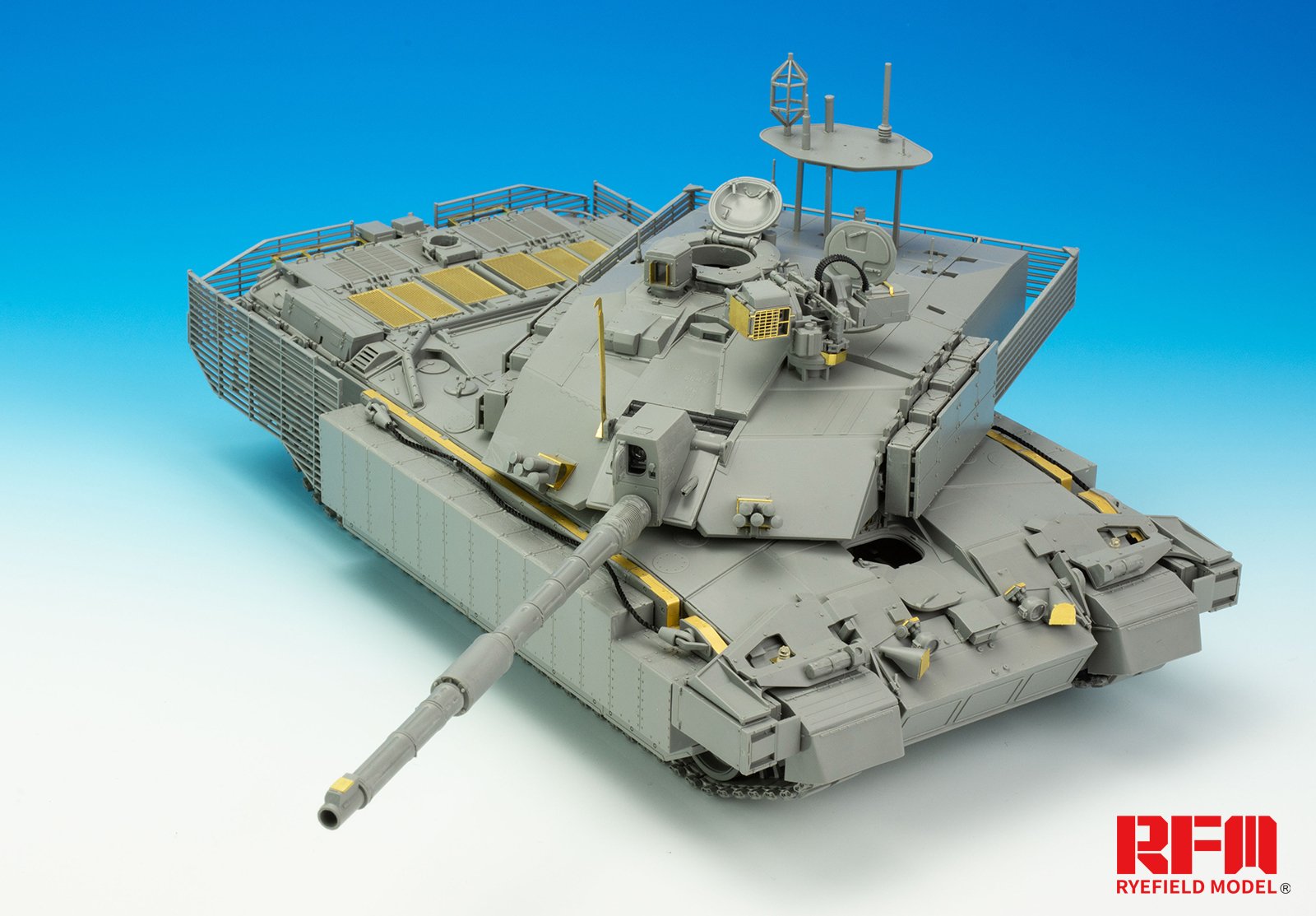 1/35 现代英国挑战者2型TES主战坦克