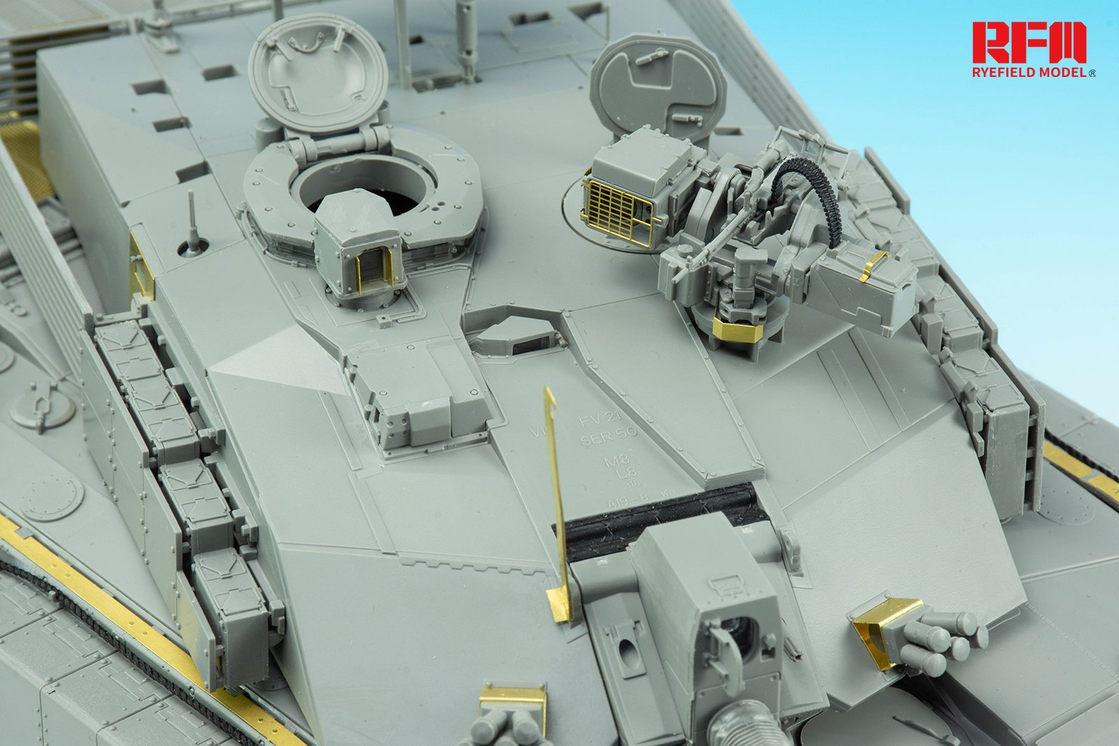 1/35 现代英国挑战者2型TES主战坦克