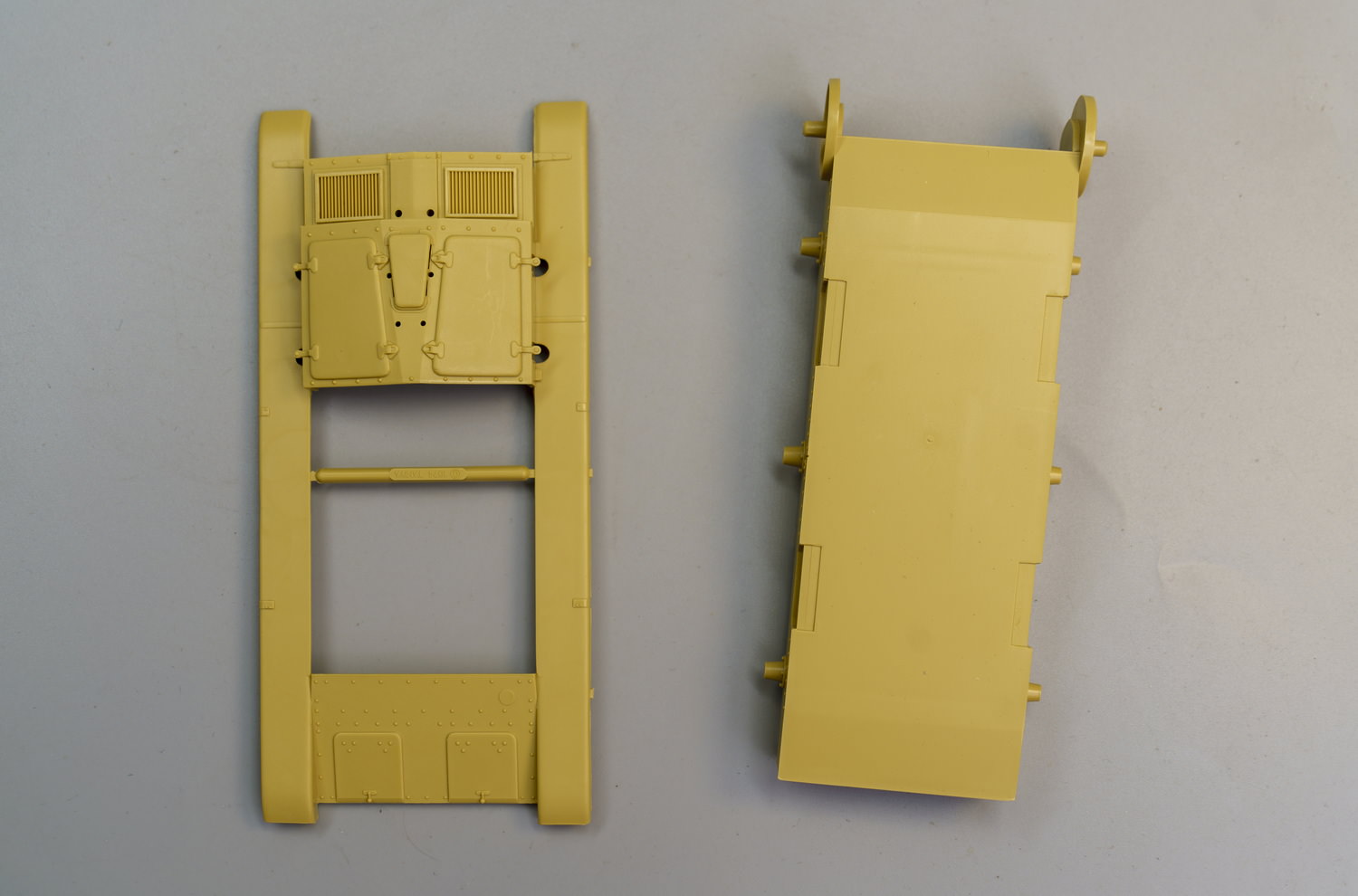 【板件评测】田宫 Carro Armato M13/40 1/35 35296