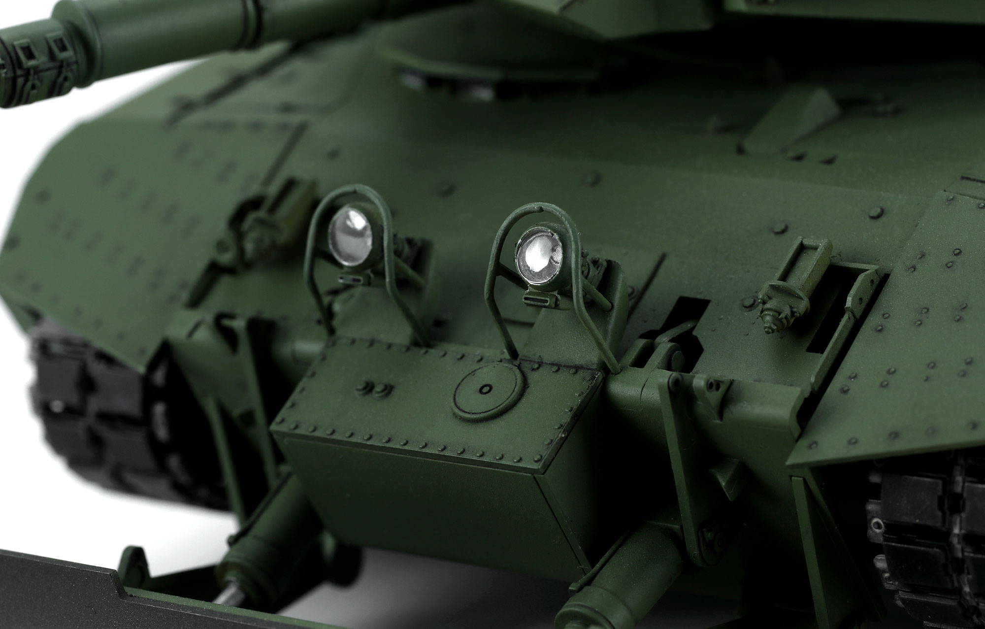 加拿大主战坦克“豹”C2“马克萨斯”及推土铲