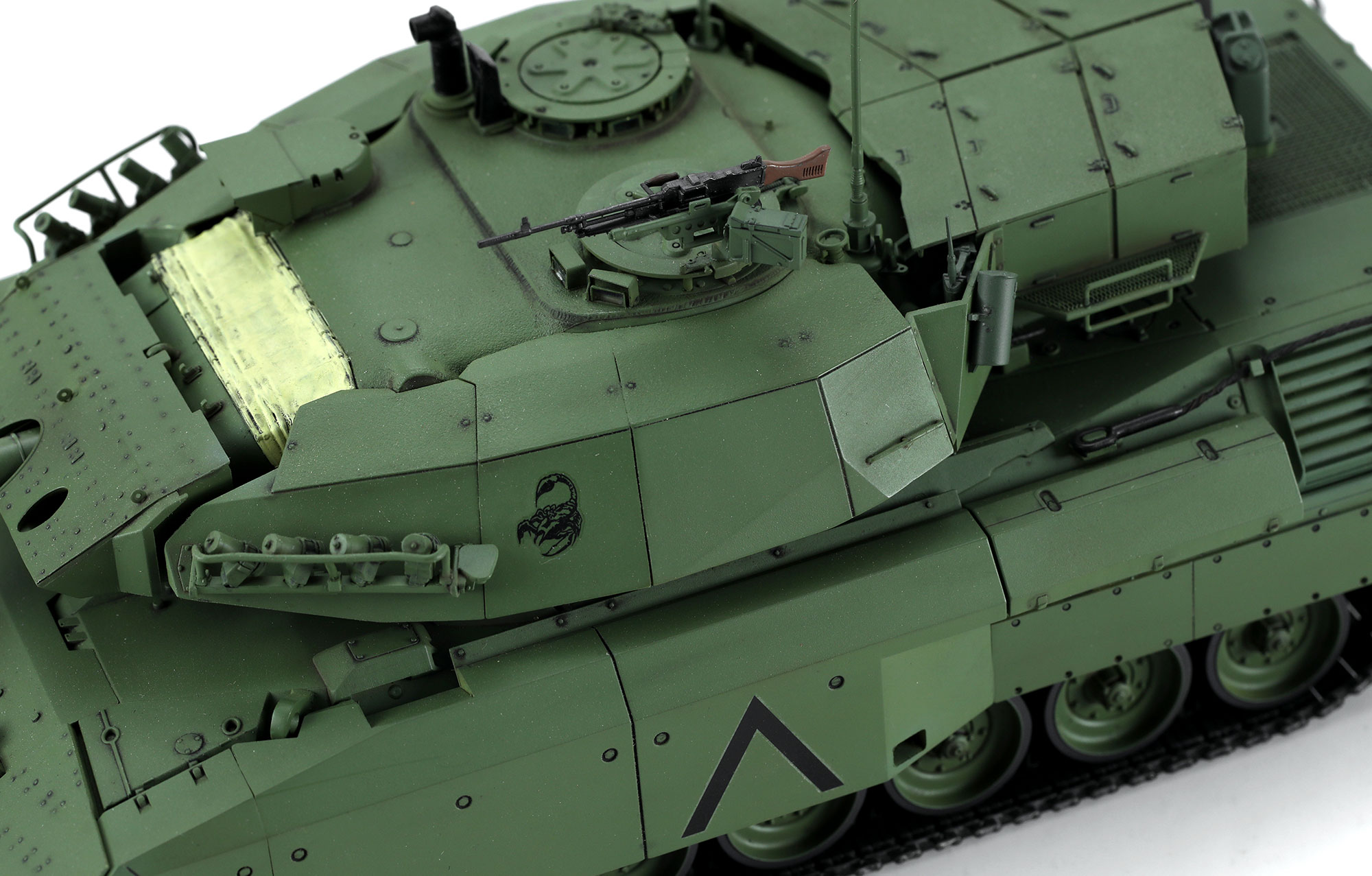 加拿大主战坦克“豹”C2“马克萨斯”及推土铲