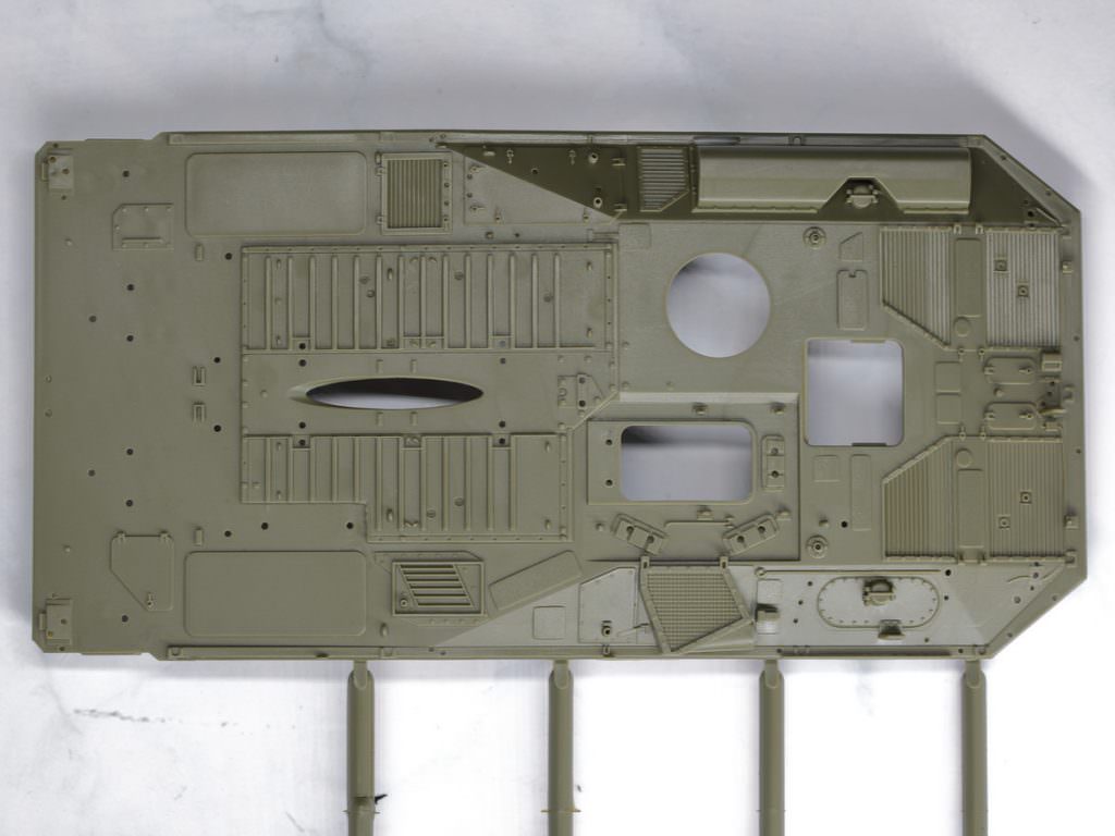 【板件】号手 1/35 00310 瑞典Strv 103C主战坦克