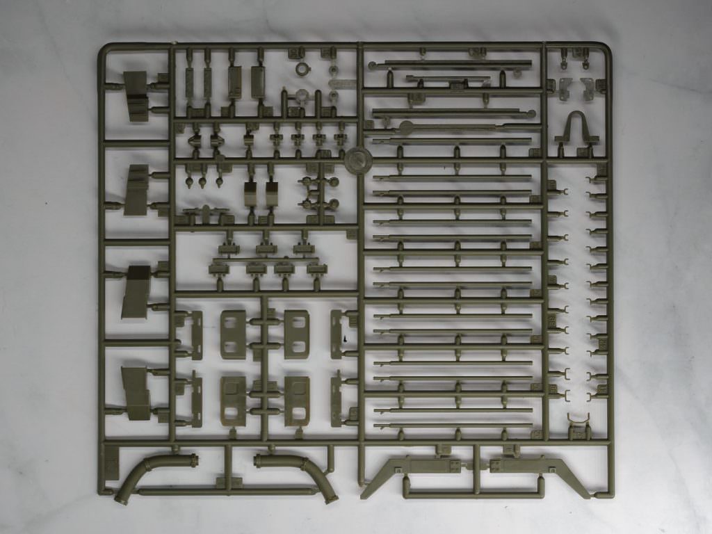 【板件】号手 1/35 00310 瑞典Strv 103C主战坦克