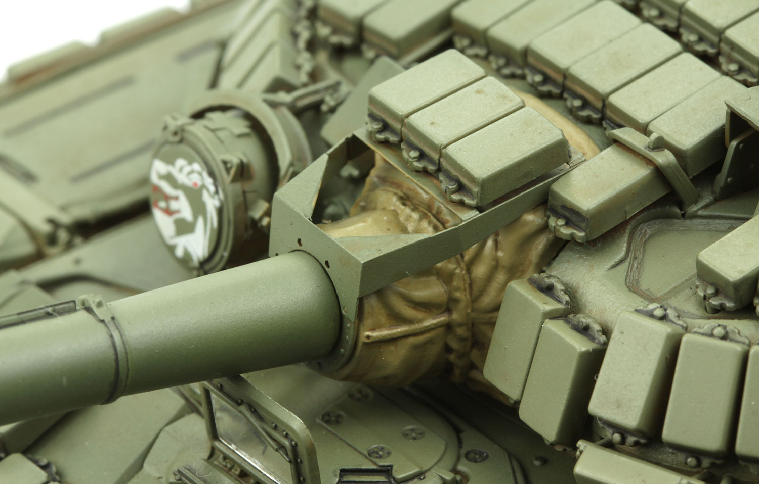 俄罗斯T-72B1主战坦克