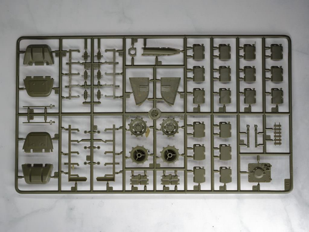 【板件】号手 1/35 00310 瑞典Strv 103C主战坦克