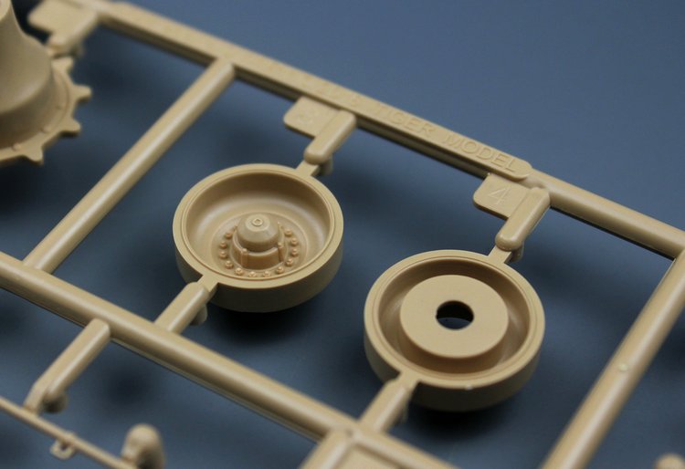 1/35 现代德国豹2主战坦克革命2型