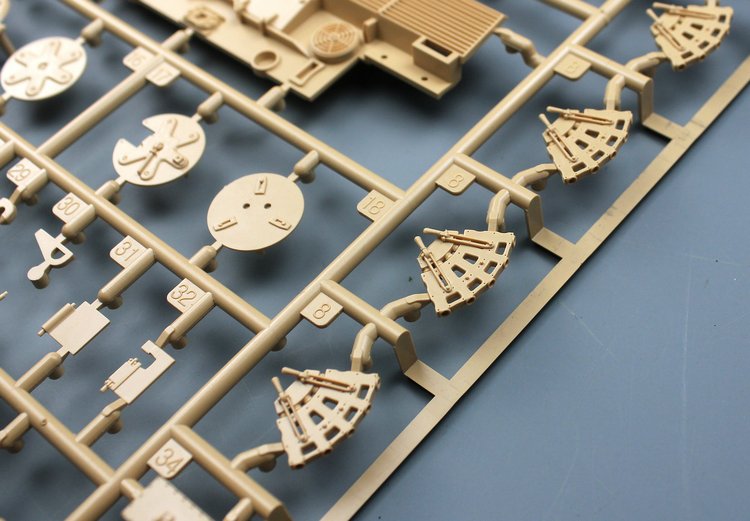 1/35 现代德国豹2主战坦克革命2型