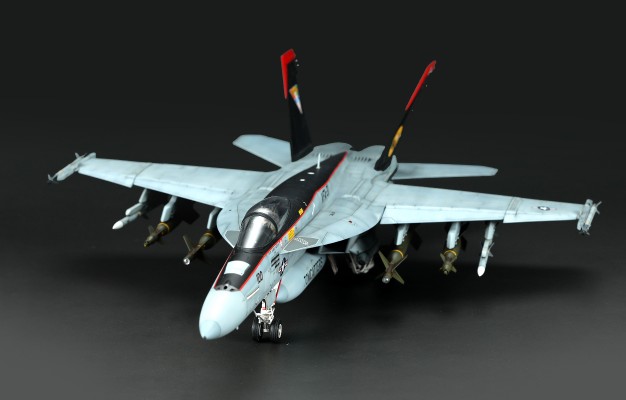LS-012 波音 F/A-18E 超级大黄蜂 战斗机