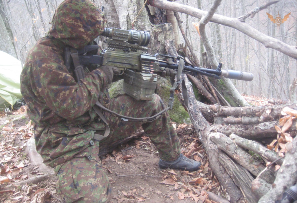 中国步枪安装消音器 对普通士兵有什么用？