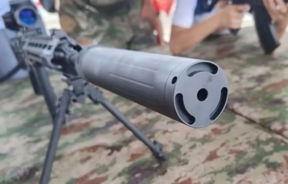 中国步枪安装消音器 对普通士兵有什么用？