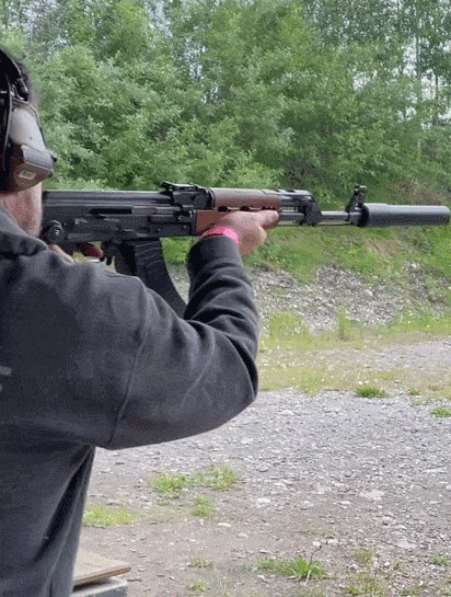 中国步枪安装消音器 对普通士兵有什么用？