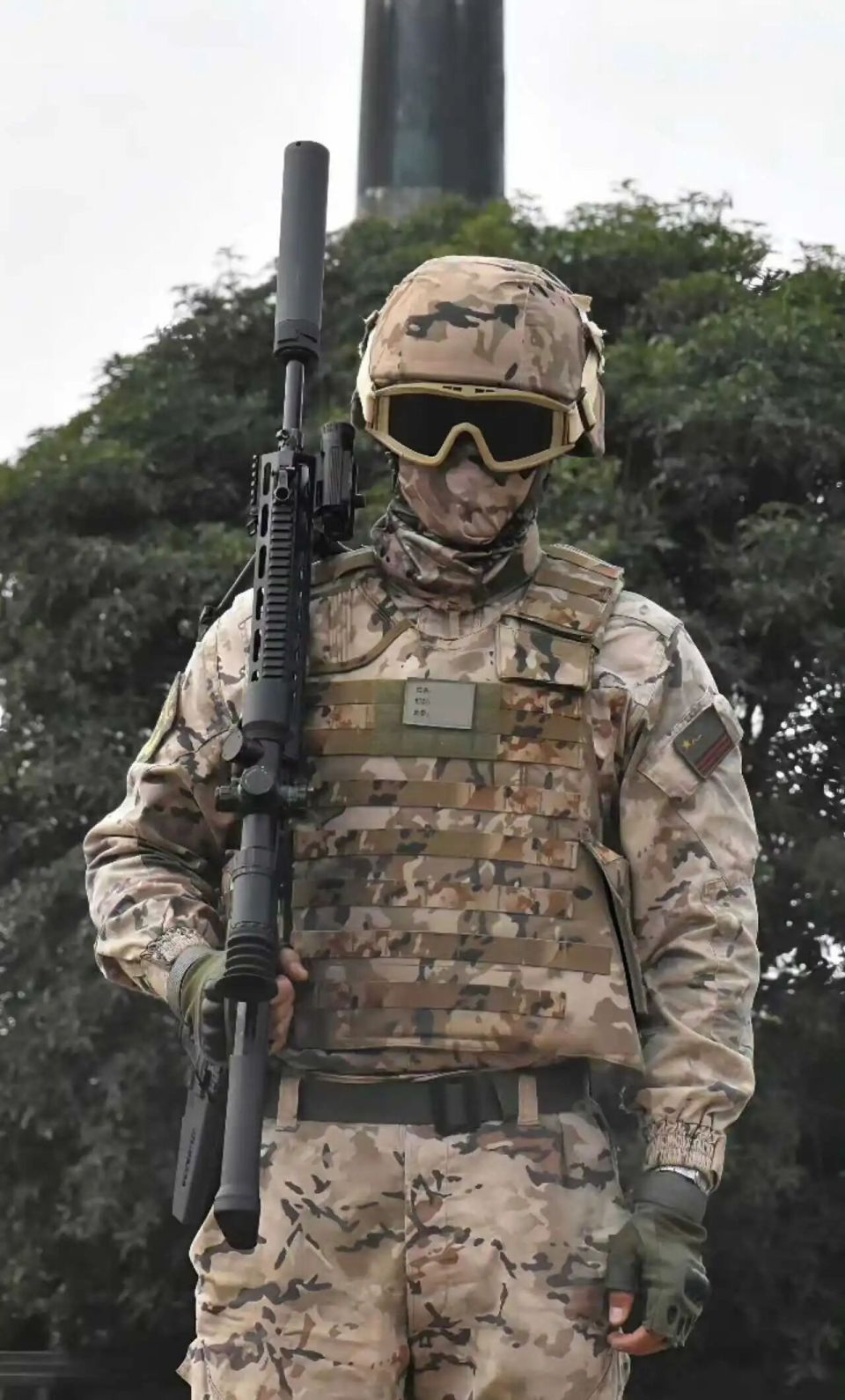 中国步枪安装消音器 对普通士兵有什么用?