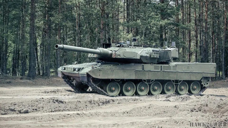 德国全新豹2A8主战坦克 可防无人机攻击