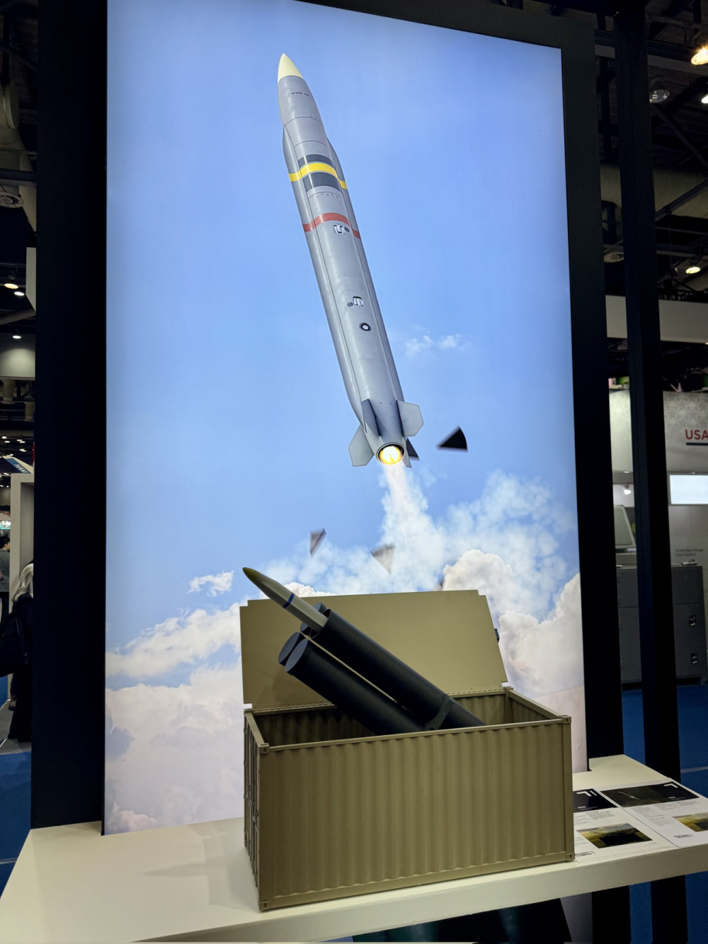 美军“集装箱导弹”亮相 可猎杀雷达